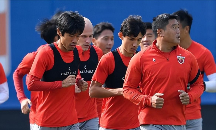 包含冲刺阶段突围战来临，广州队围绕欧冠官宣签约，赛场秩序良好，团队化学反应显著的词条-爱游戏平台